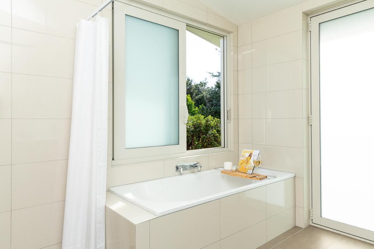 Anam Cara Gardens Luxury Villa Private Bedrooms And Ensuite Bathrooms Sleeps 9 Otaki Extérieur photo